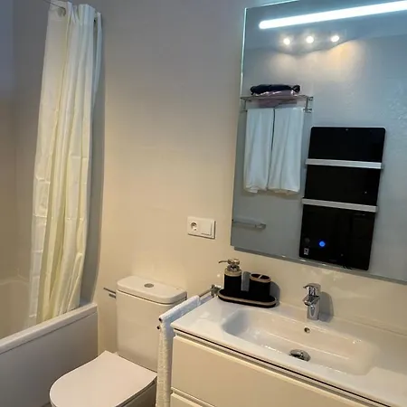 Estudios Con Banera Hidromasaje Y Chimenea Y A Fala Con Jacuzzi, Chimenea Y Terraza San Martin De Trevejo